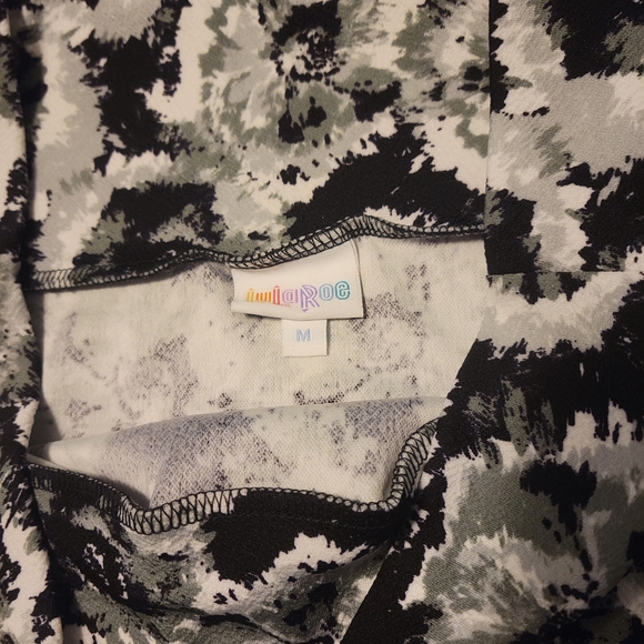 LuLaRoe Cassie Pencil Skirt (Sz Medium) - Picture 2 of 2